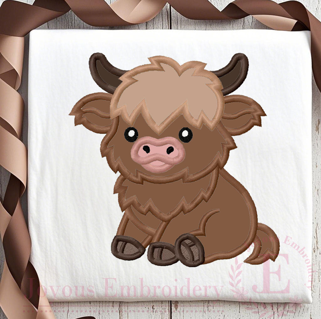 Baby Highland Cow Embroidery File
